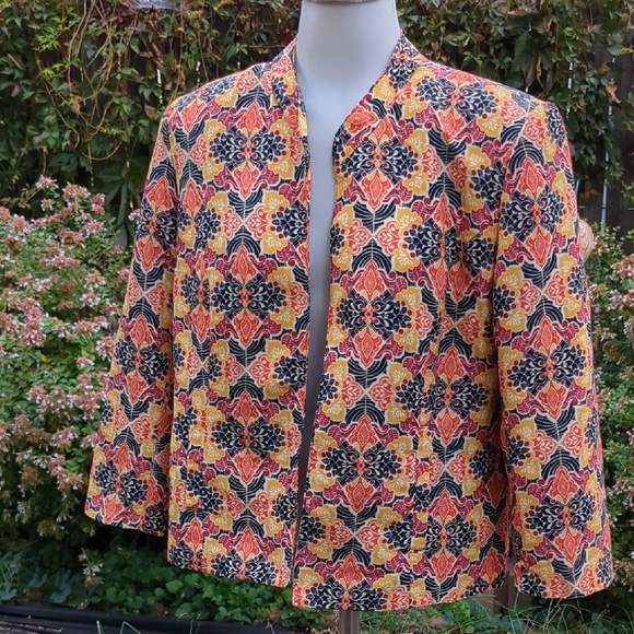 Women's Multicolor Patterned Jacket - Picture 1 of 4